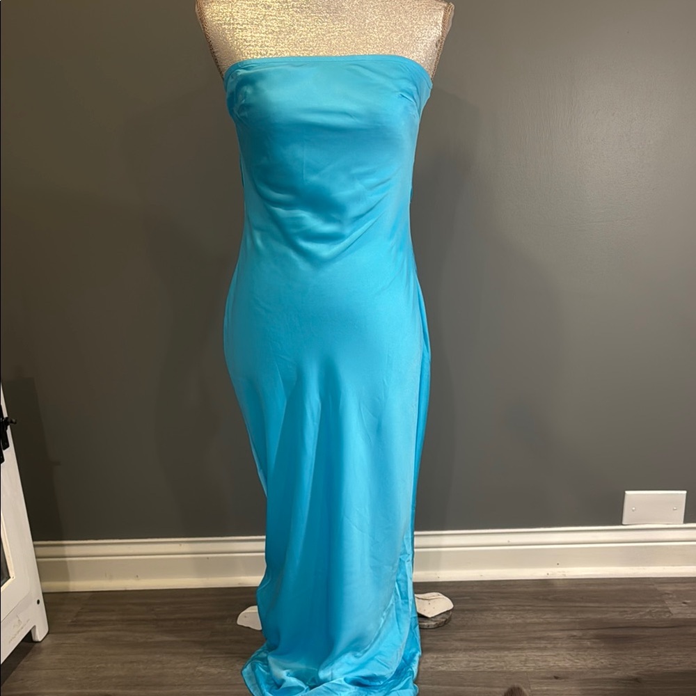 Elegant Strapless Satin Blue Dress